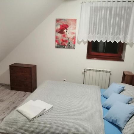 Apartment Zelezny Hrozen Valtice Buitenkant foto