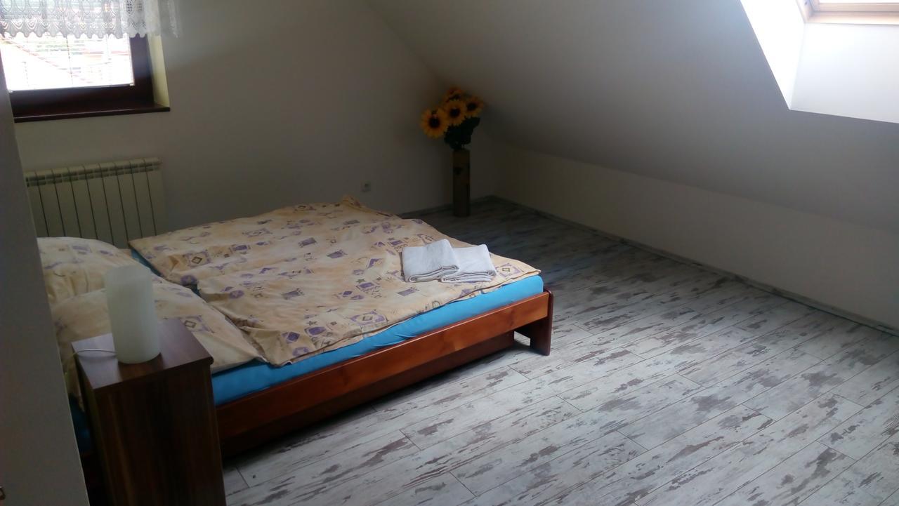 Apartment Zelezny Hrozen Valtice Buitenkant foto